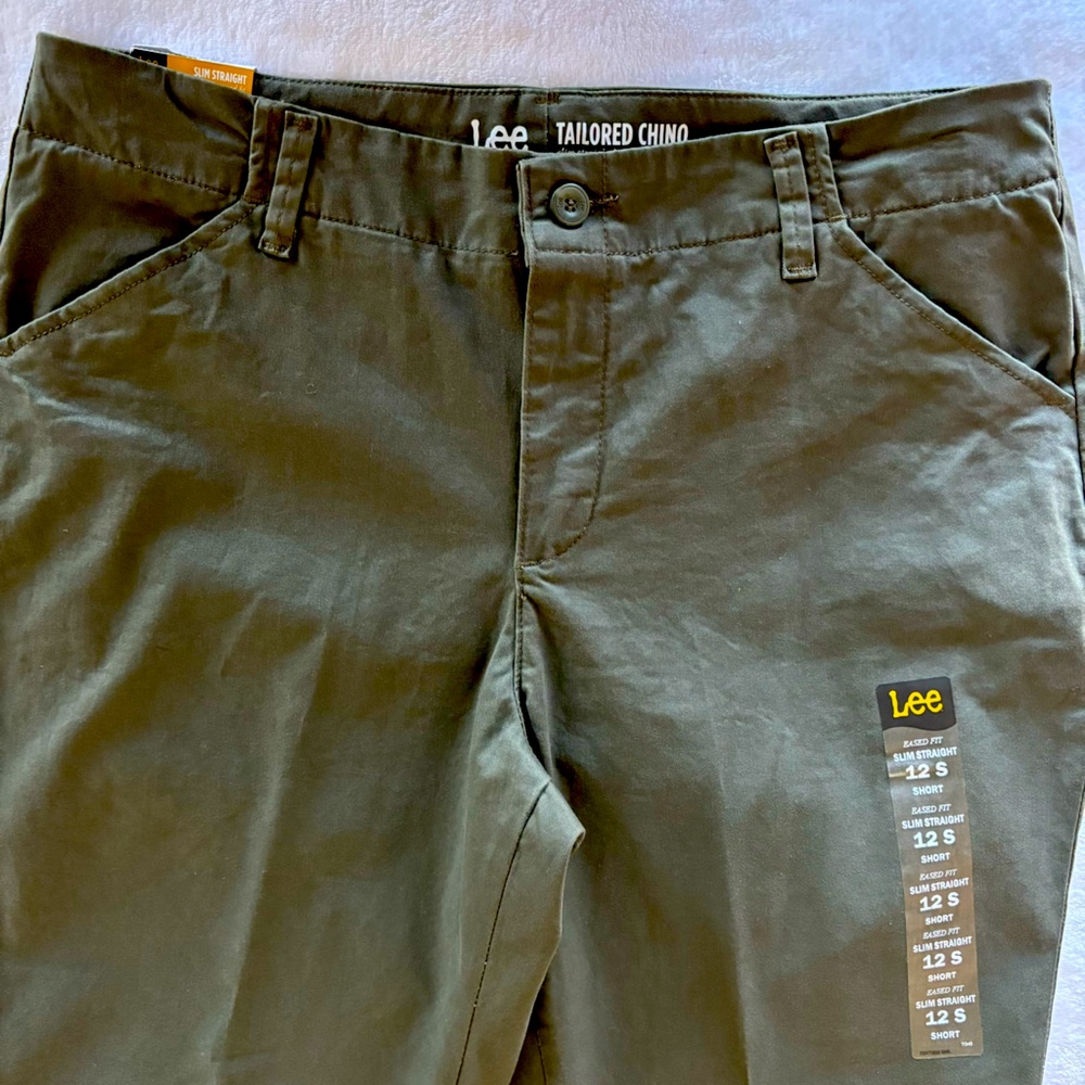 LEE Eased Fit Slim Straight Mid Rise Green Tailored Chino Pants--NWT--12S - Picture 2 of 15